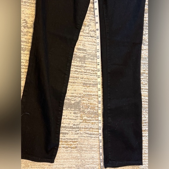 Signature by Levi Strauss  Mid Rise Straight Black Jeans Size 6M NWOT 28 X 32 - Picture 8 of 10